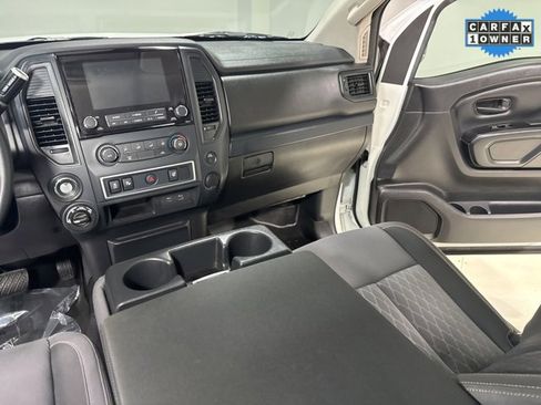 Used 2023 Nissan Titan S image 19
