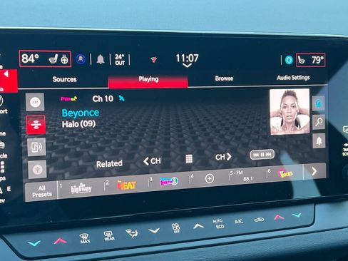 New 2024 Dodge Charger R/T w/ Plus Group image 15