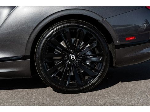 Used 2024 Bentley Continental GT Speed image 13