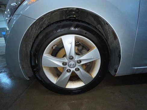 Used 2011 Hyundai Elantra GLS w/ Preferred Equipment Pkg 3 image 11