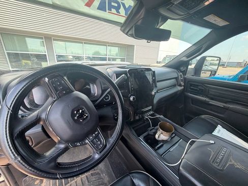 Used 2024 RAM 3500 Limited AWD/4WD image 6