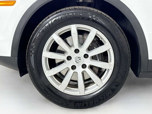Certified 2019 Porsche Cayenne AWD/4WD image 32