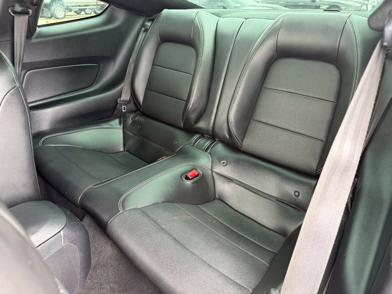 Used 2018 Ford Mustang GT Premium RWD image 22