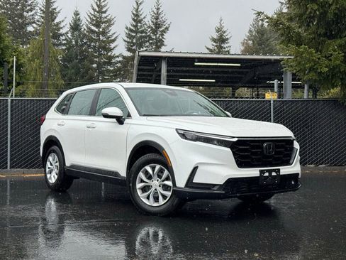 Used 2023 Honda CR-V LX image 2