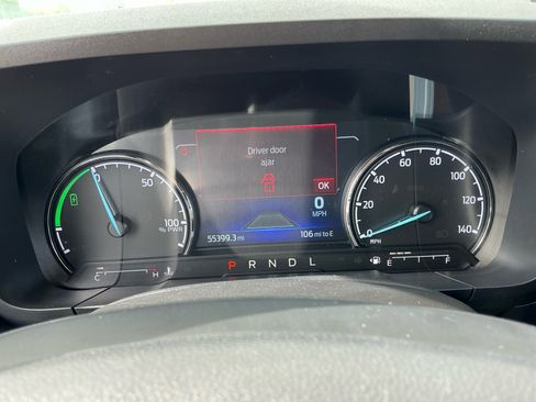 Used 2022 Ford Maverick Lariat w/ Lariat Luxury Package image 10