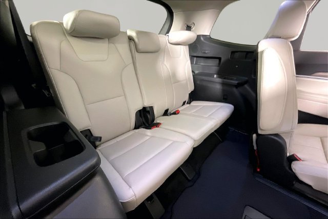 Certified 2022 Kia Telluride SX w/ Nightfall Edition Package AWD/4WD image 23