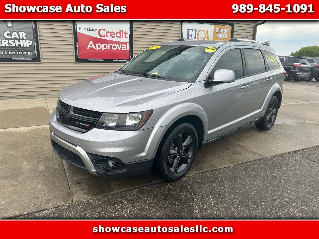 Used 2019 Dodge Journey Crossroad FWD image 1