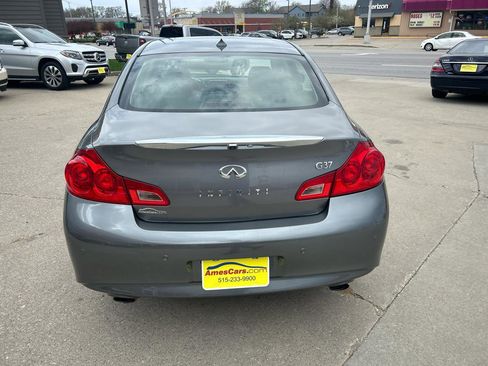 Used 2012 INFINITI G37 Journey w/ Premium Pkg image 4