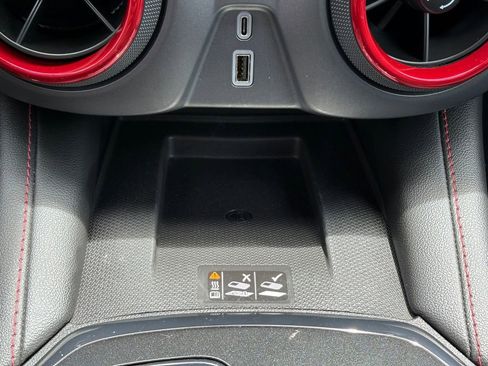 Used 2025 Chevrolet Blazer RS FWD image 35