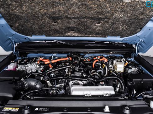 Used 2025 Toyota Land Cruiser w/ Premium Package image 11