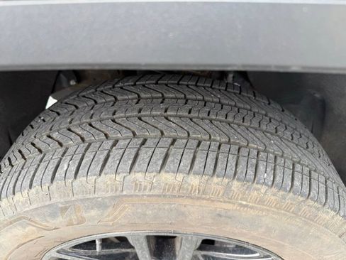 Used 2024 GMC Sierra 1500 Elevation image 18