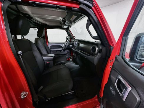Used 2023 Jeep Wrangler Unlimited AWD/4WD image 28