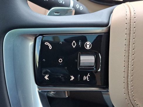 Used 2025 Land Rover Range Rover SE AWD/4WD image 26