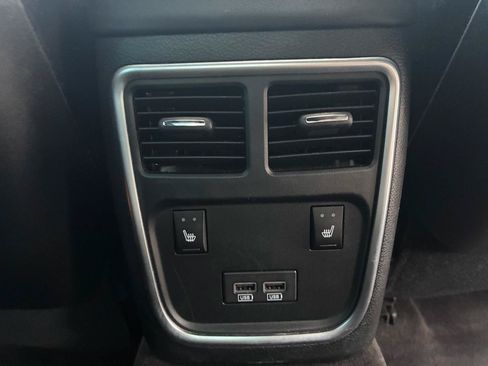 Used 2017 Dodge Charger SXT w/ Plus Group RWD image 23
