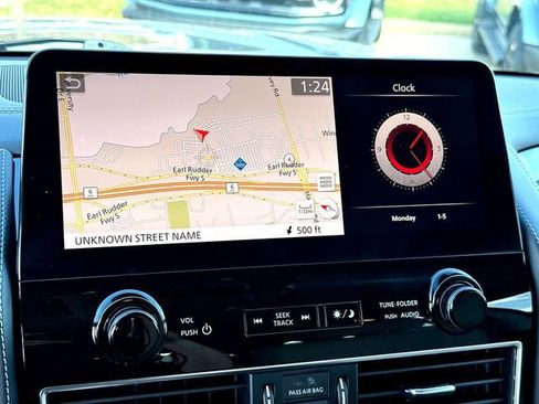 Used 2023 Nissan Armada Platinum w/ Cargo Package image 21