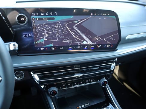 New 2026 Chevrolet Traverse LT w/ Midnight/Sport Edition image 12