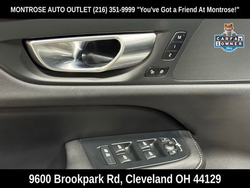 Used 2025 Volvo V60 B5 Cross Country Plus image 12