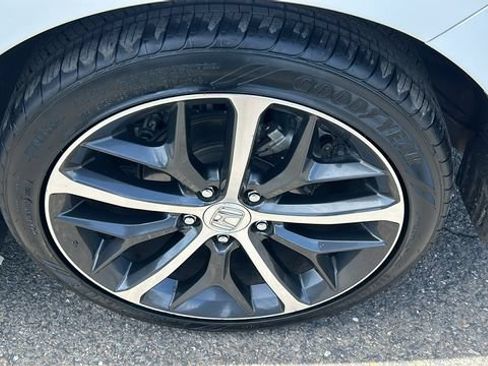 Used 2024 Honda Civic Touring image 6