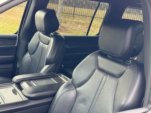 Used 2022 Jeep Wagoneer Series II image 25