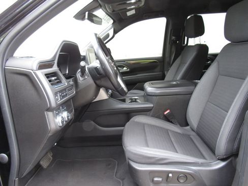 Used 2022 GMC Yukon SLE AWD/4WD image 9