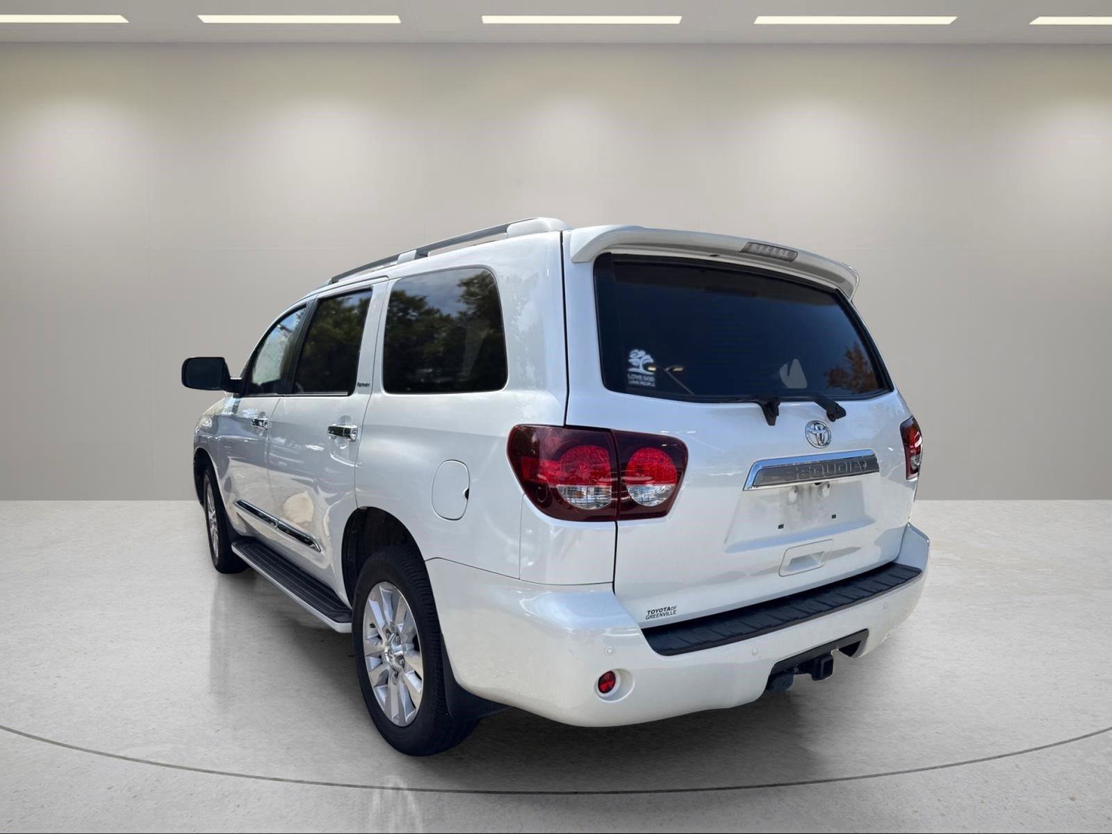 Used 2018 Toyota Sequoia Platinum AWD/4WD image 9