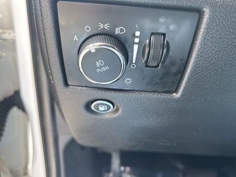 Used 2019 Jeep Grand Cherokee Limited AWD/4WD image 27