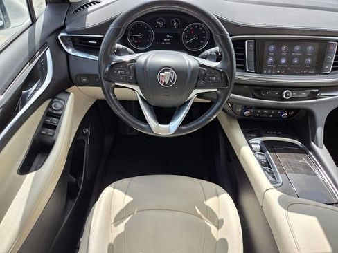 Used 2024 Buick Enclave Essence FWD image 11