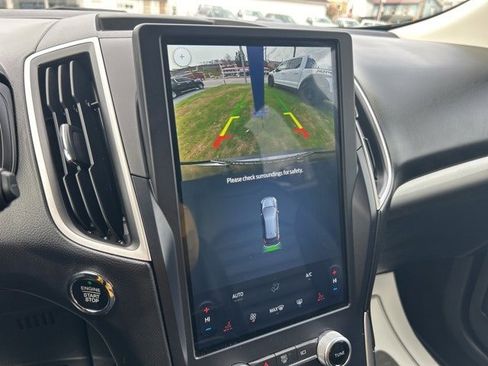 Used 2023 Ford Edge SEL image 24