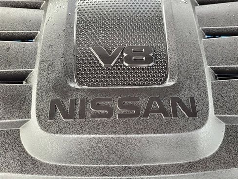 Used 2024 Nissan Titan PRO-4X w/ Pro-4x Convenience Package image 30