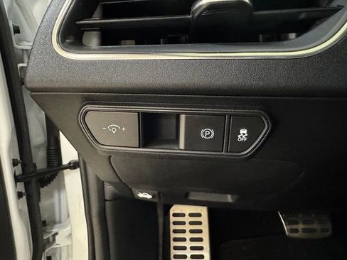 Used 2025 Kia K4 GT-Line Turbo FWD image 10