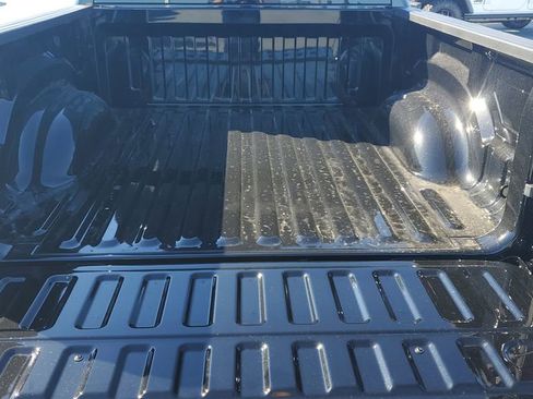 New 2026 RAM 1500 4x4 Crew Cab image 11