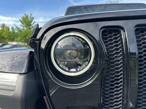 Used 2023 Jeep Wrangler Sport AWD/4WD image 10