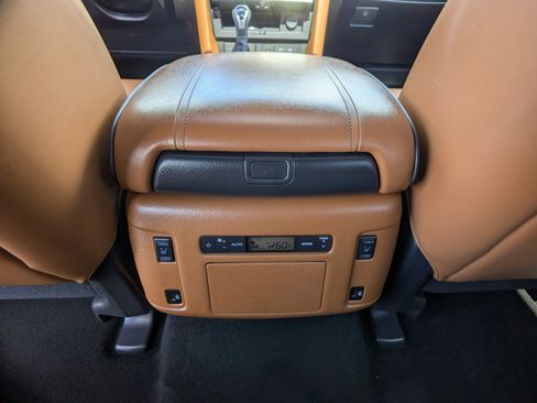 Used 2024 INFINITI QX80 Sensory w/ Cargo Package AWD/4WD image 16