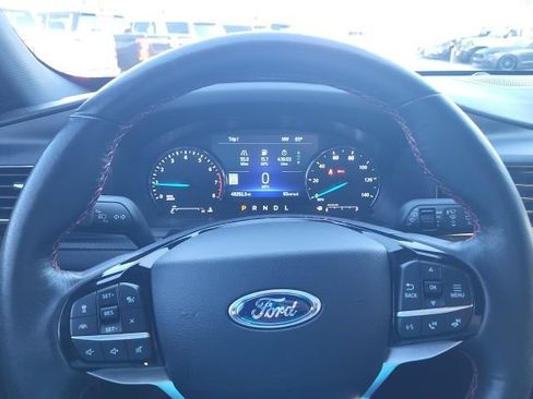 Used 2023 Ford Explorer ST-Line w/ Class IV Trailer Tow Package AWD/4WD image 16
