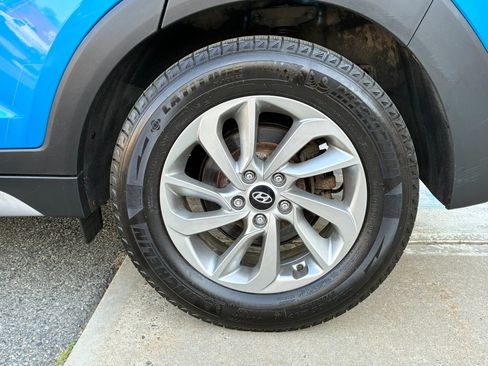 Used 2017 Hyundai Tucson SE AWD/4WD image 30