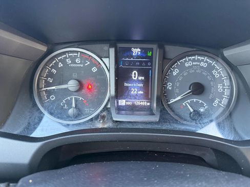 Used 2021 Toyota Tacoma TRD Off-Road w/ TRD Premium Off Road Package image 27