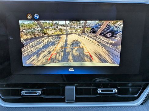 New 2026 Chevrolet Equinox LT image 16