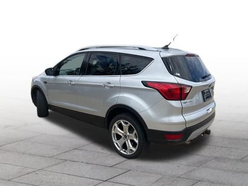 Used 2019 Ford Escape Titanium AWD/4WD image 4