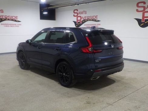 Used 2025 Honda CR-V Sport Touring image 2
