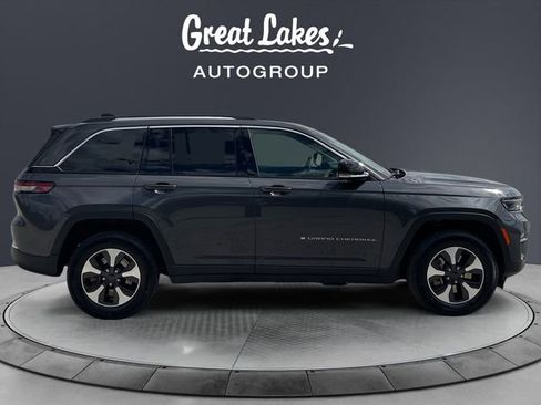 Used 2023 Jeep Grand Cherokee 4WD 4xe image 6