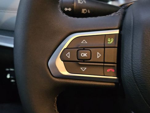 New 2026 Jeep Compass Limited image 17