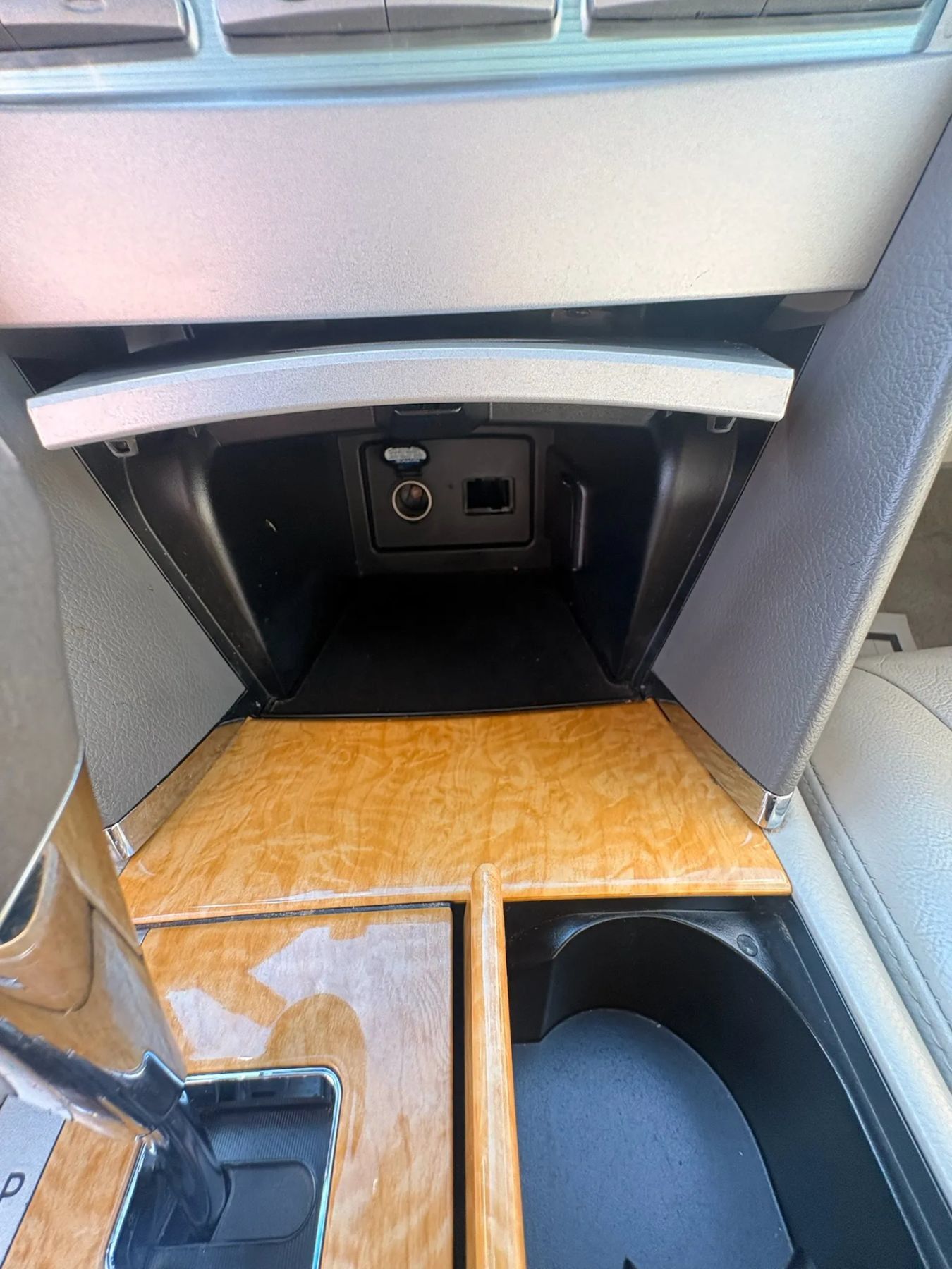 Used 2007 Toyota Camry XLE FWD image 19