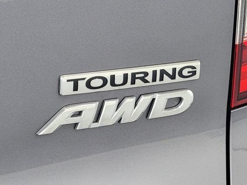 Used 2021 Honda Pilot Touring image 10
