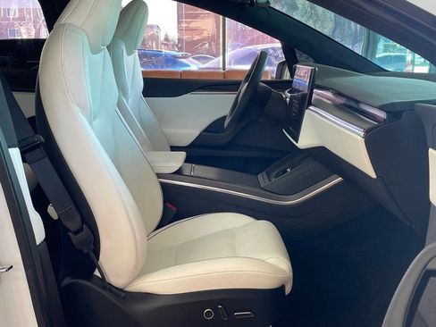 Used 2022 Tesla Model X Plaid AWD/4WD image 26