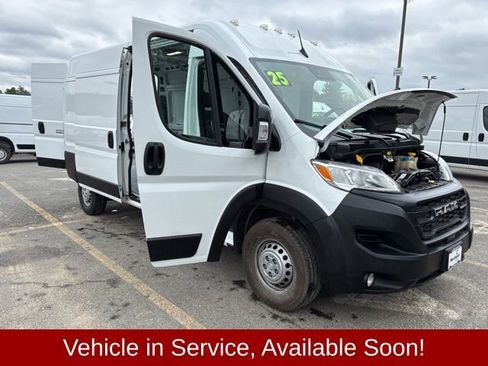 Used 2025 RAM ProMaster 2500 w/ Convenience Group image 9