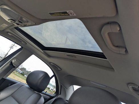 Used 2006 Mercedes-Benz C 230 Sedan image 17