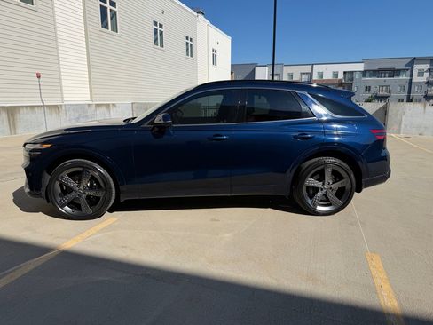 Used 2023 Genesis GV70 3.5T Sport w/ Sport Prestige Package AWD/4WD image 4