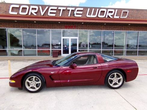 Used 2003 Chevrolet Corvette Coupe w/ Preferred Equipment Group RWD image 13