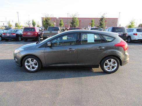 Used 2014 Ford Focus SE image 2