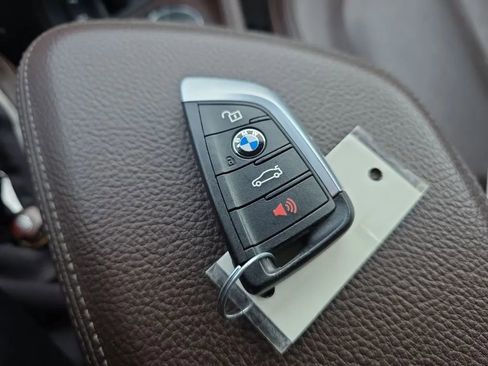 Used 2017 BMW X1 xDrive28i AWD/4WD image 35